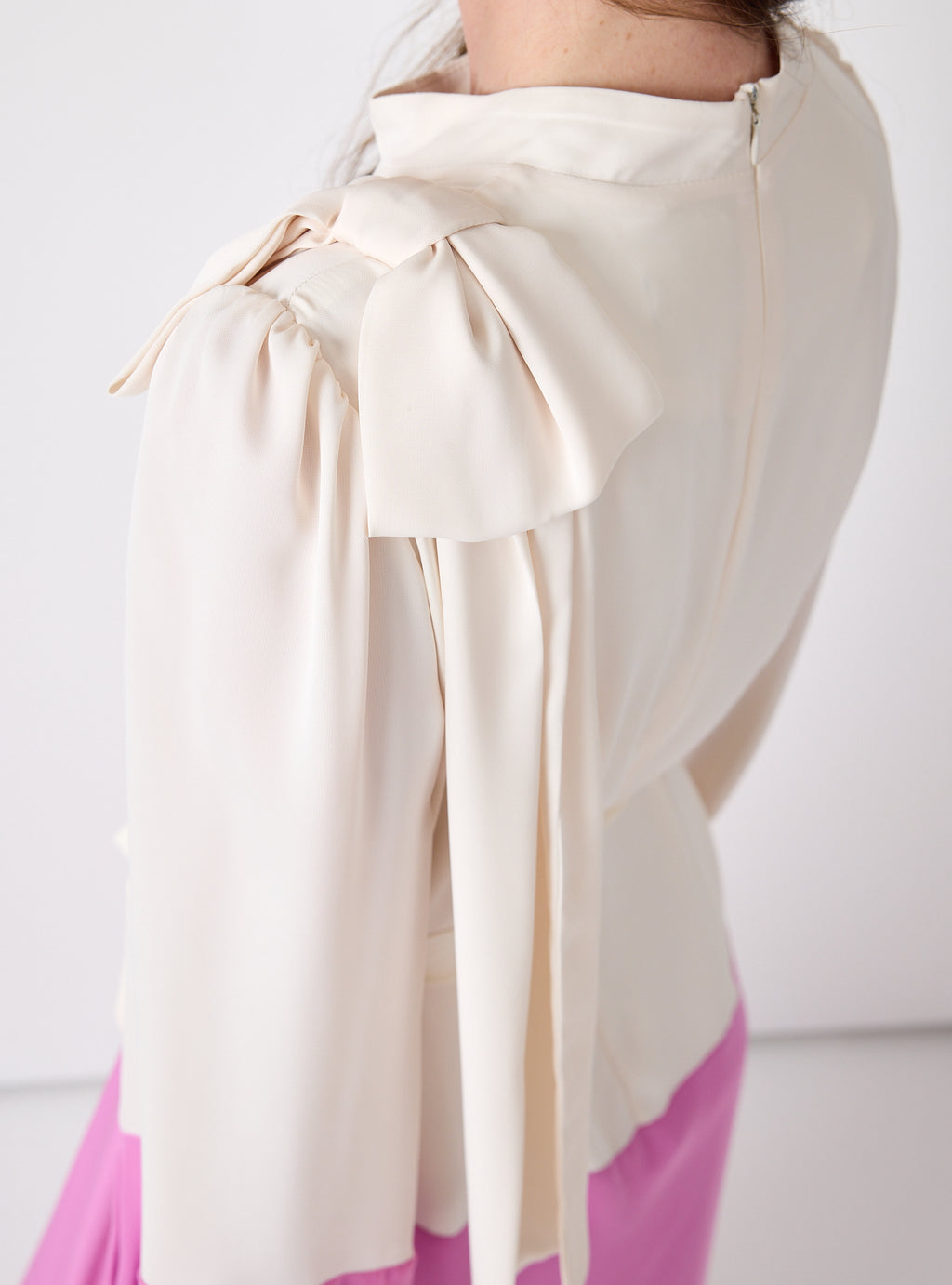 Ivory & Pink Color-Block Maxi Dress with Bow Detail - Store WF