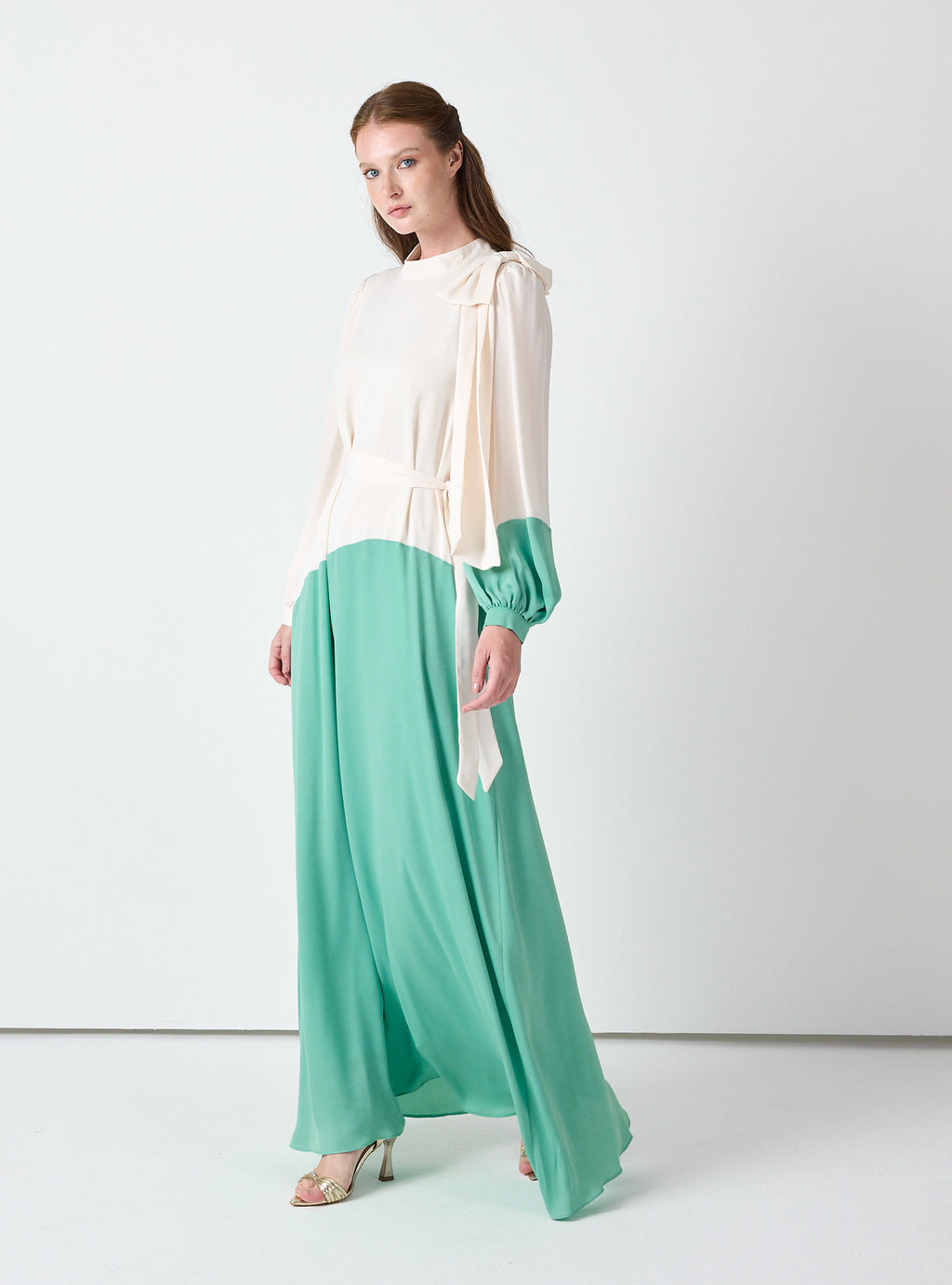 Ivory & Mint Color-Block Maxi Dress with Bow Detail - Store WF
