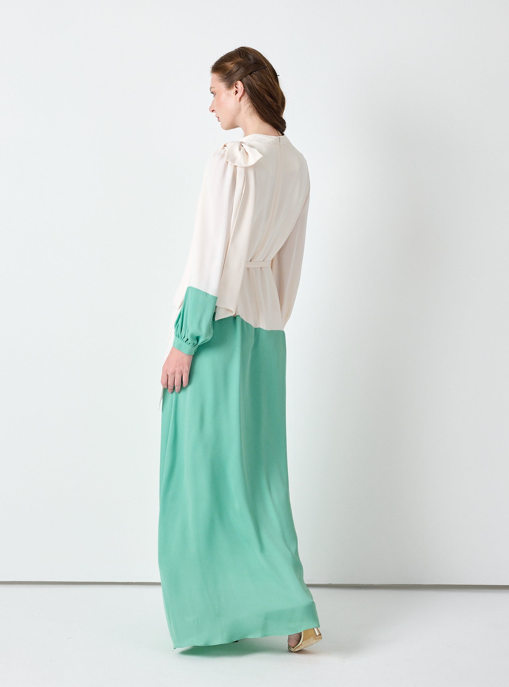Ivory & Mint Color-Block Maxi Dress with Bow Detail - Store WF