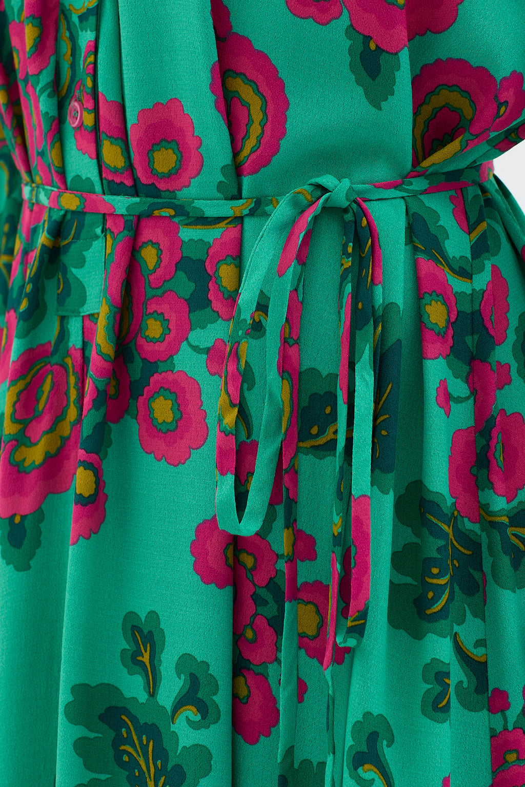 Green Floral Print Maxi Dress with Belted Waist & Balloon Sleeves