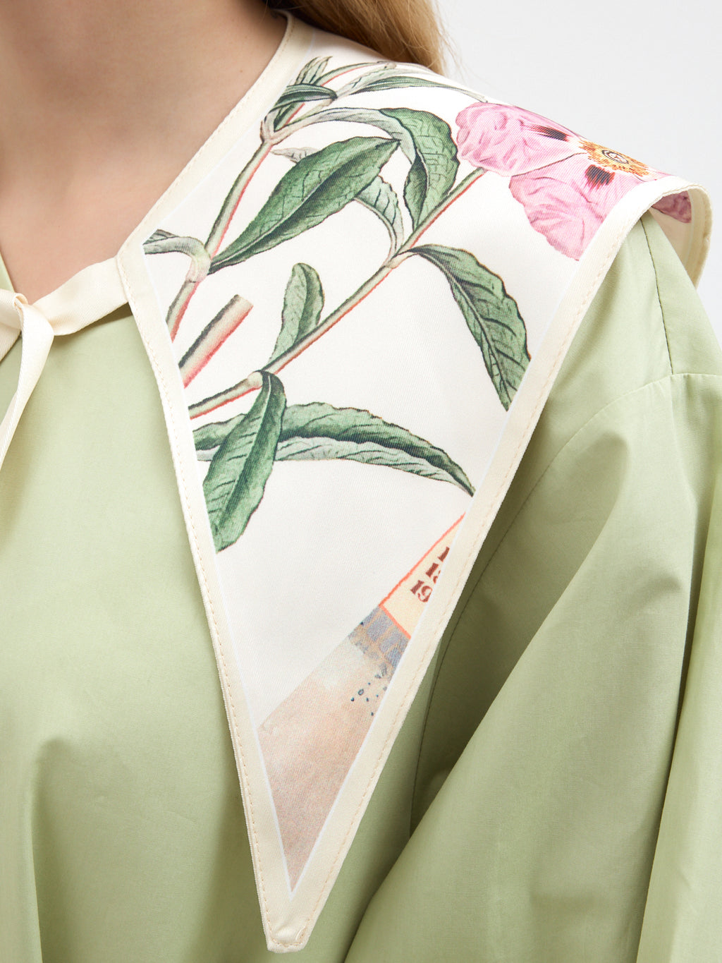 Detachable Printed Collar Belted Maxi Dress