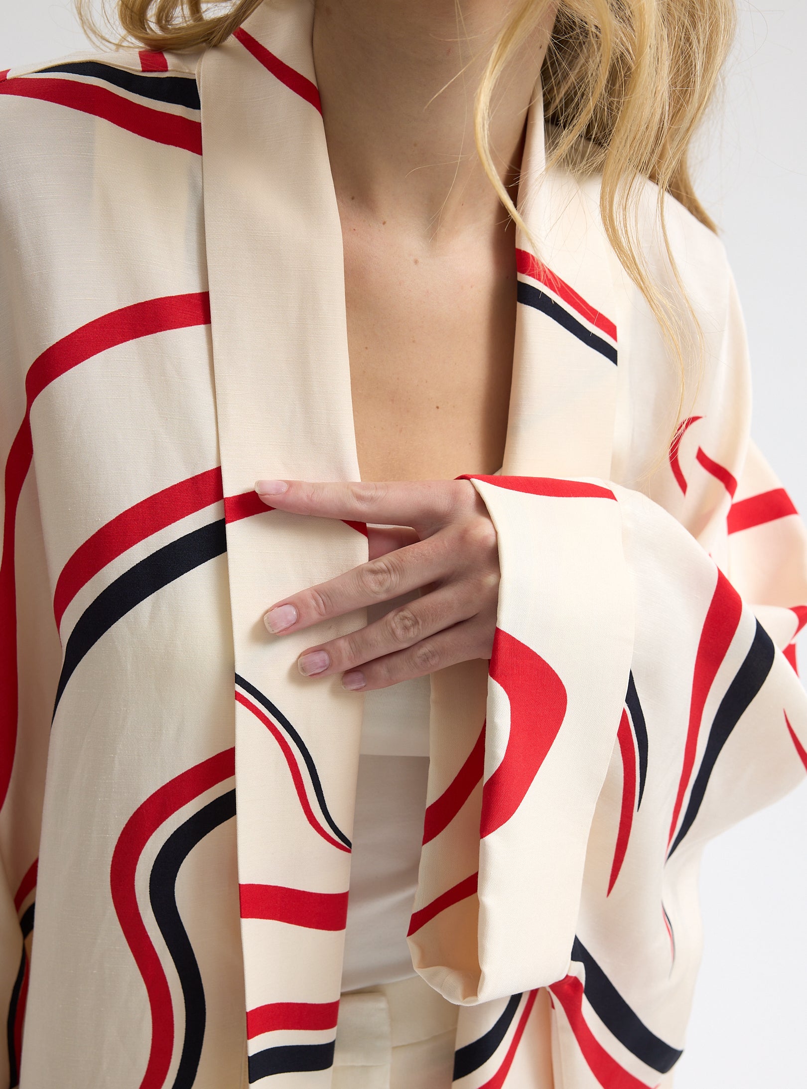 Abstract Wave Print Abaya