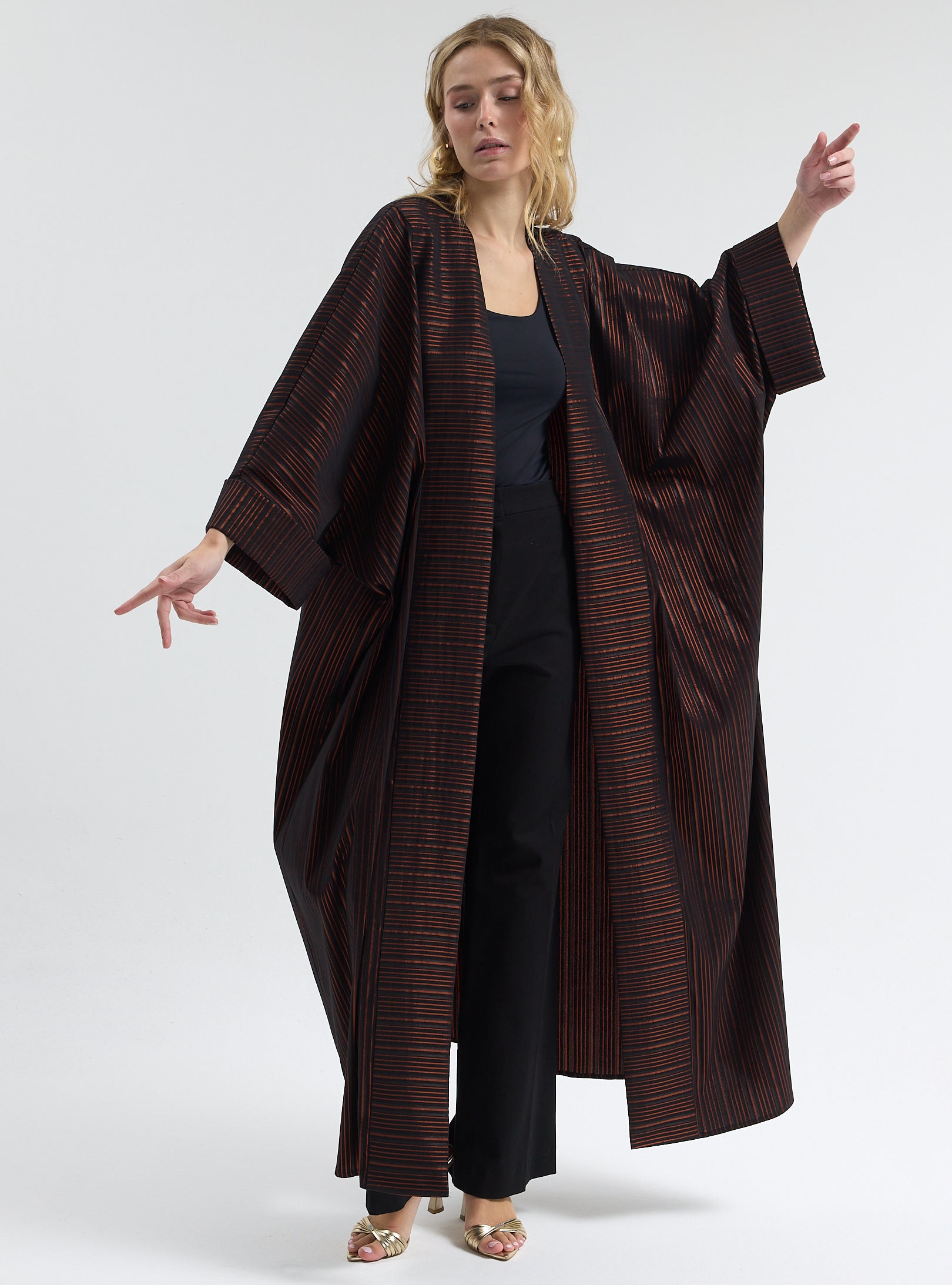 Black Bronze Striped Abaya - Store WF