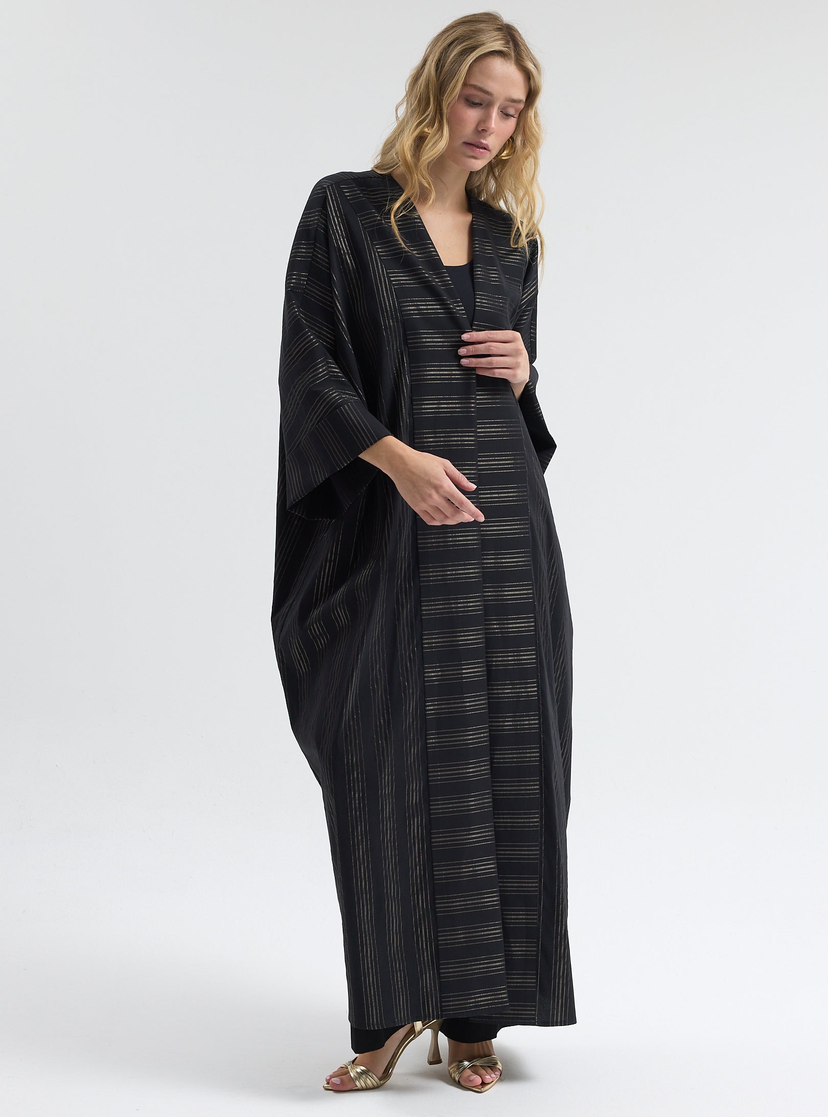 Black Gold Striped Abaya - Store WF