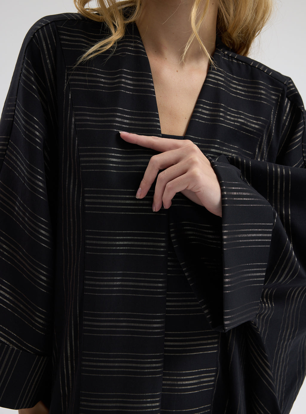 Black Gold Striped Abaya - Store WF