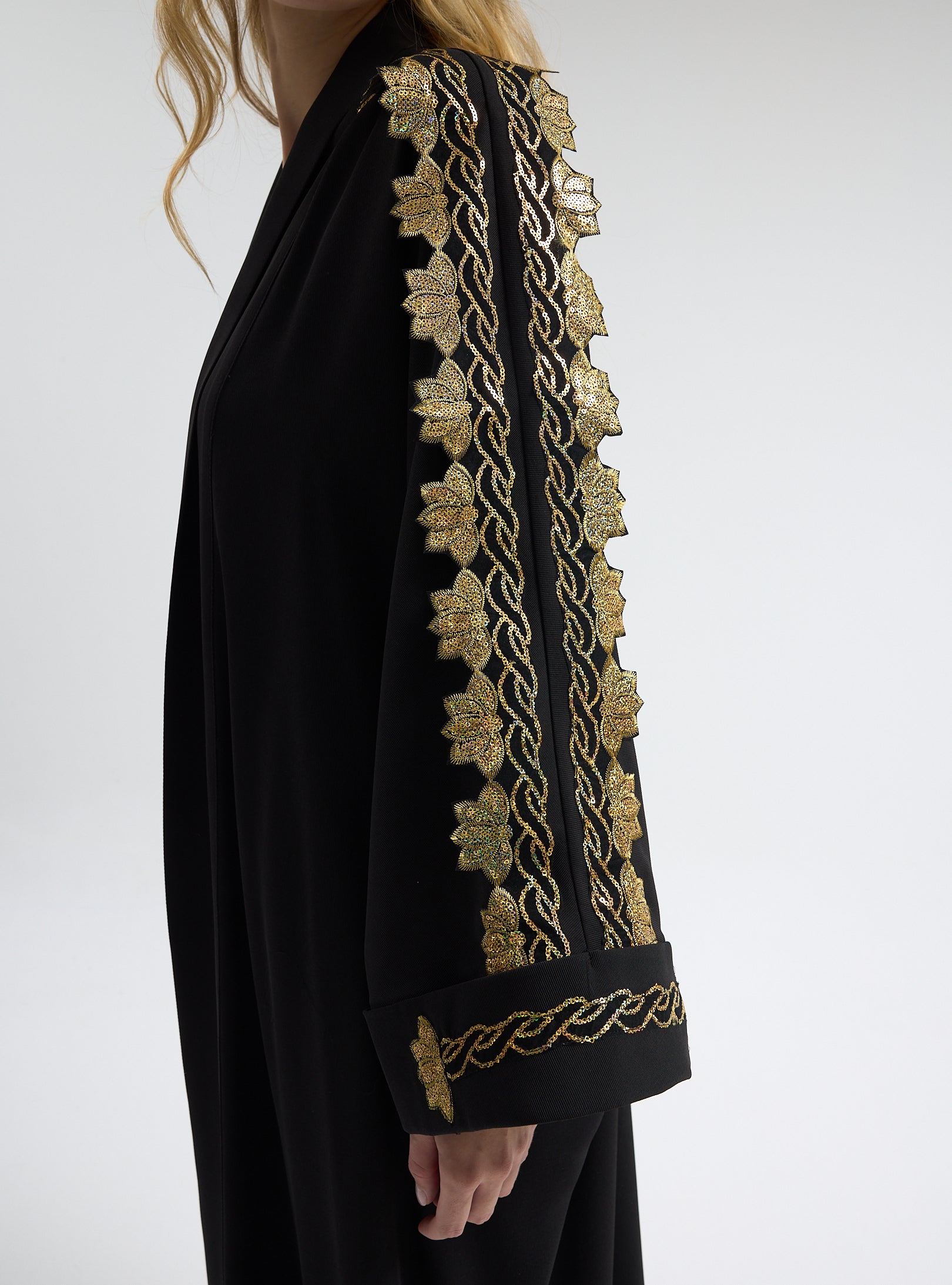 Black Gold Detailed Abaya - Store WF