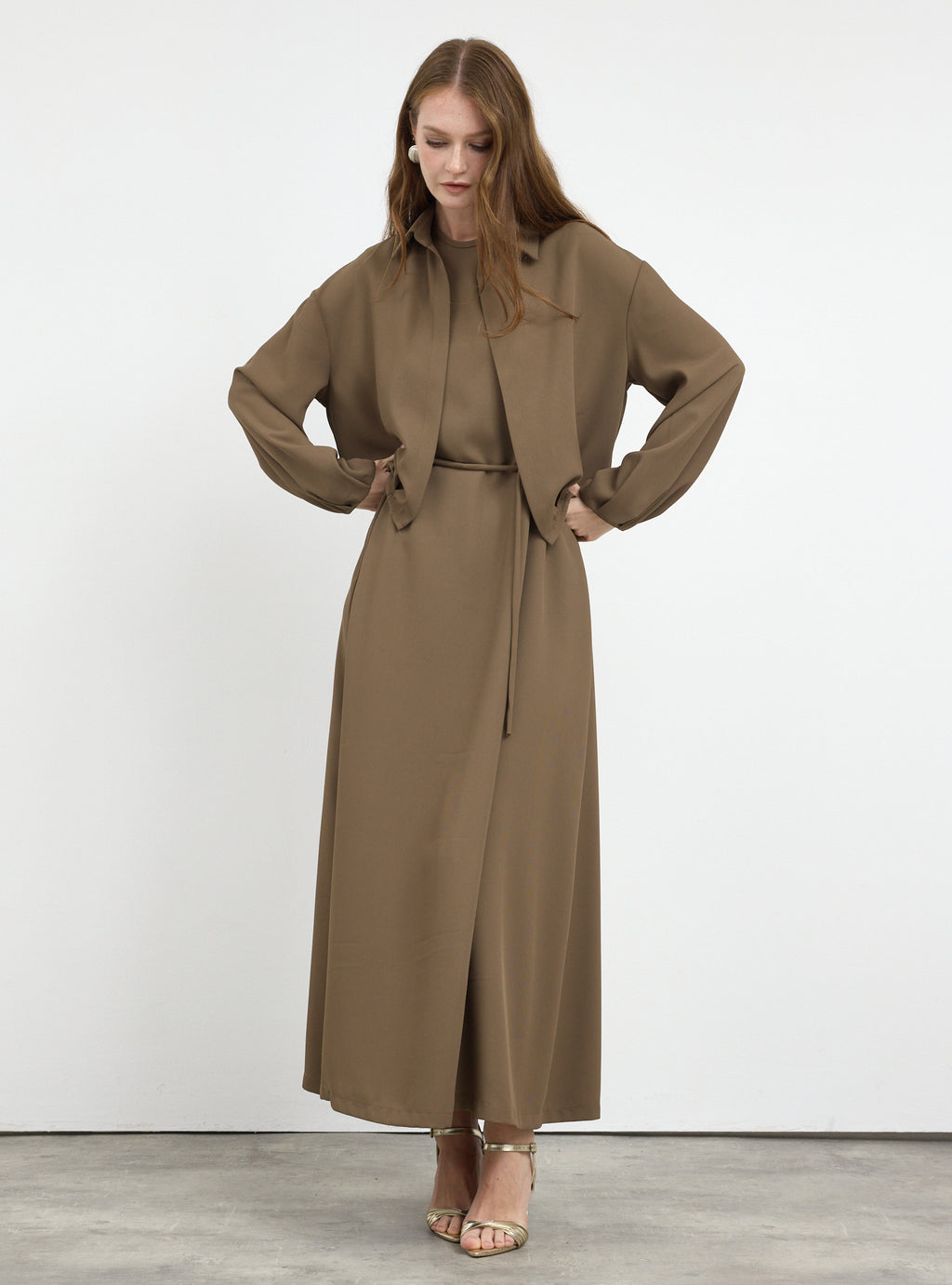 Three-Piece Dress & Jacket Set with Brooch and Slim Tie Belt Brown