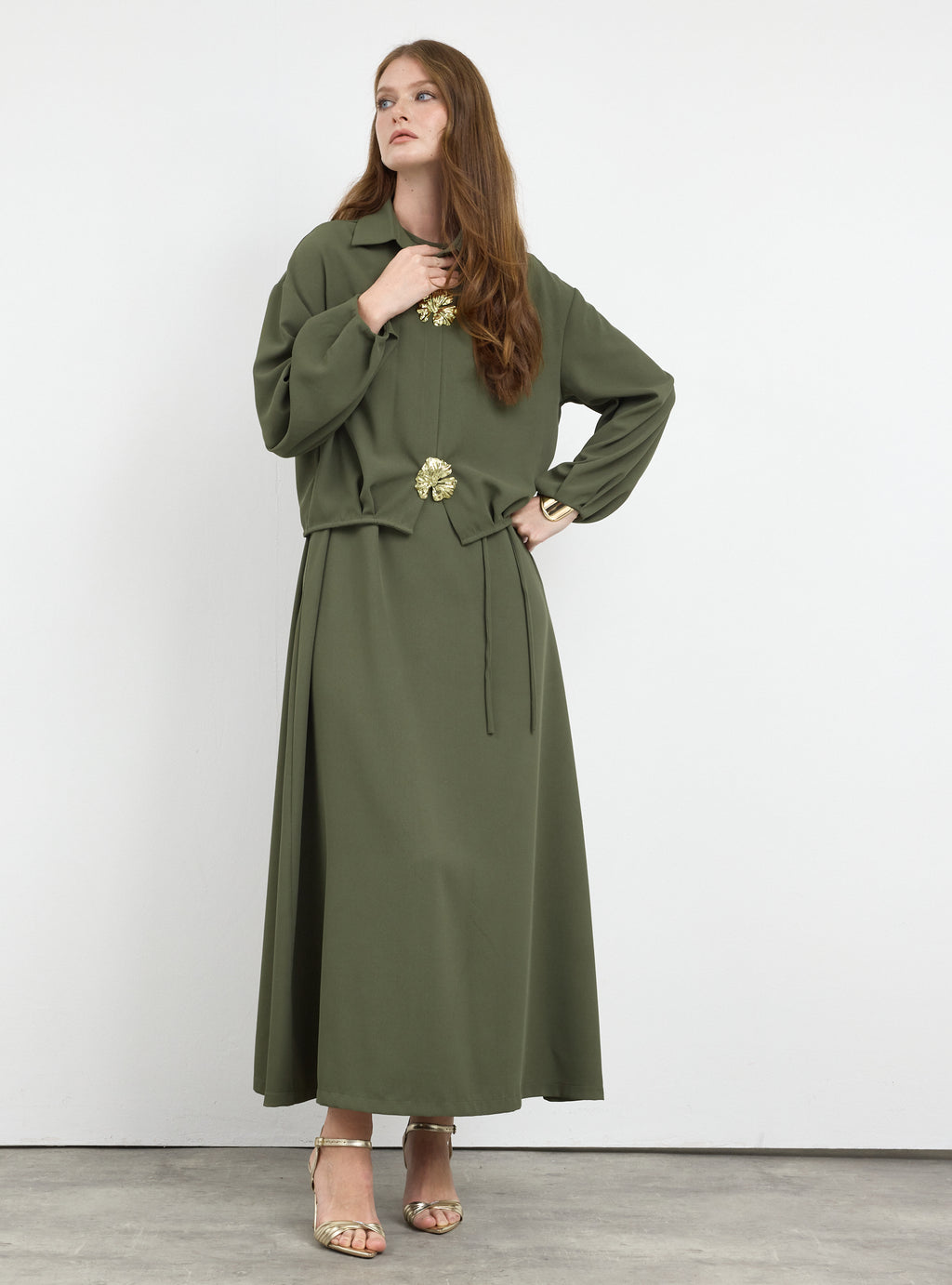 Three-Piece Dress & Jacket Set with Brooch and Slim Tie Belt Green