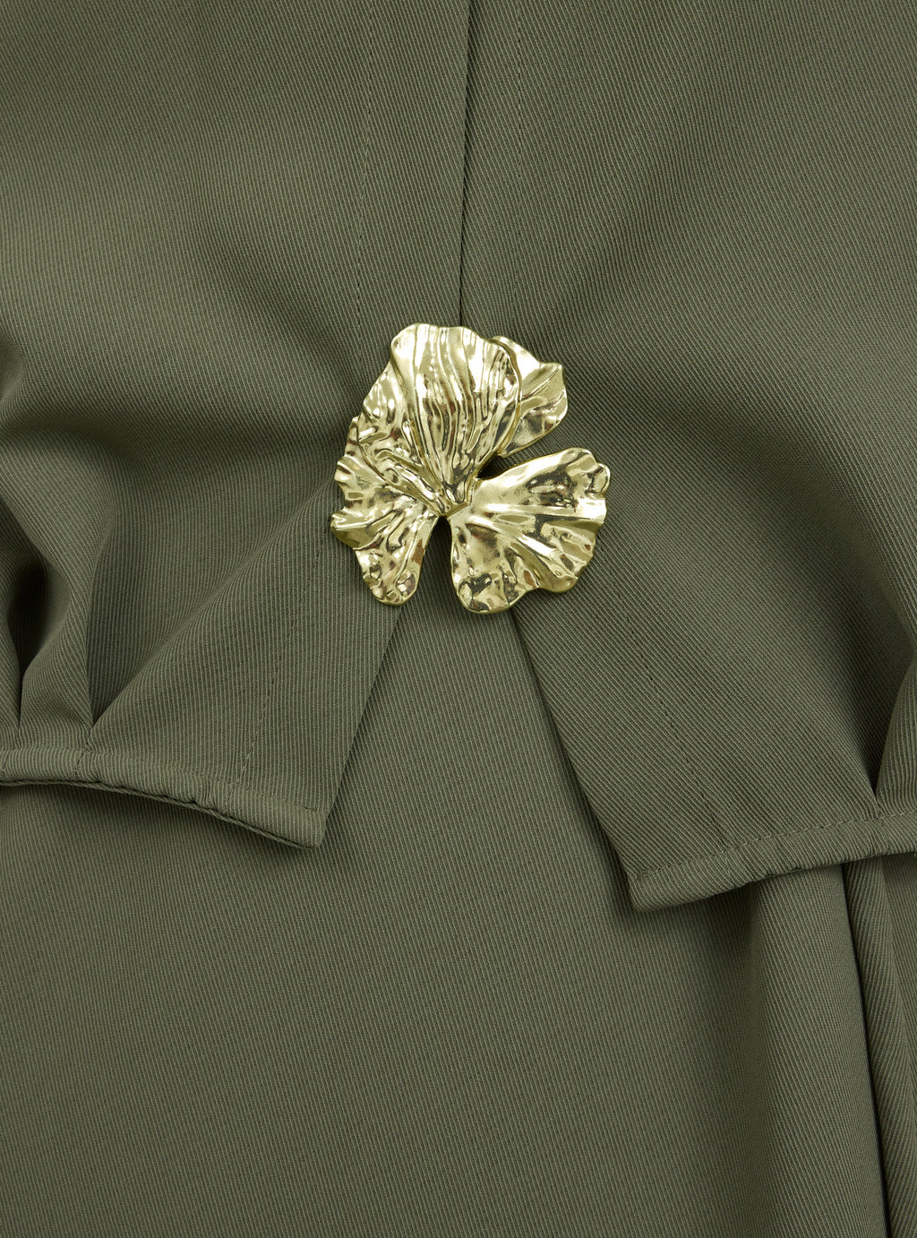 Three-Piece Dress & Jacket Set with Brooch and Slim Tie Belt Green