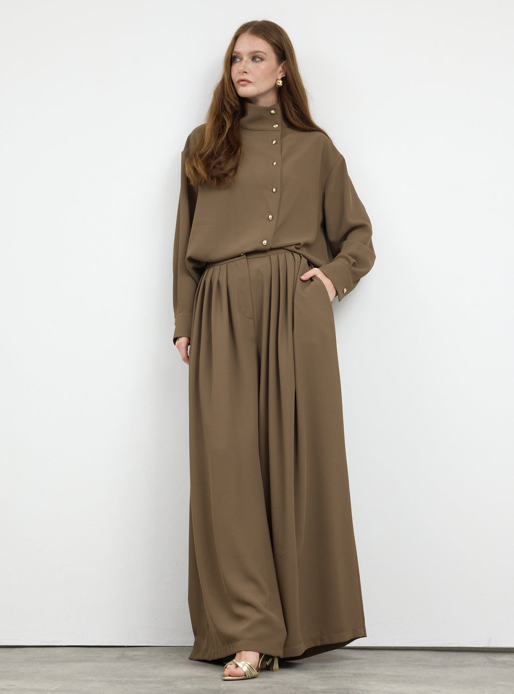 Brown Pleated Wide-Leg Trouser Shirt -Set - Store WF