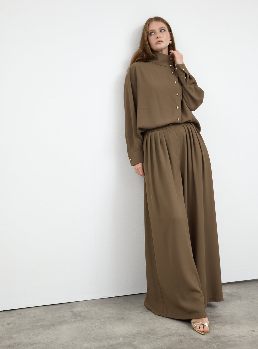 Brown Pleated Wide-Leg Trouser Shirt -Set - Store WF