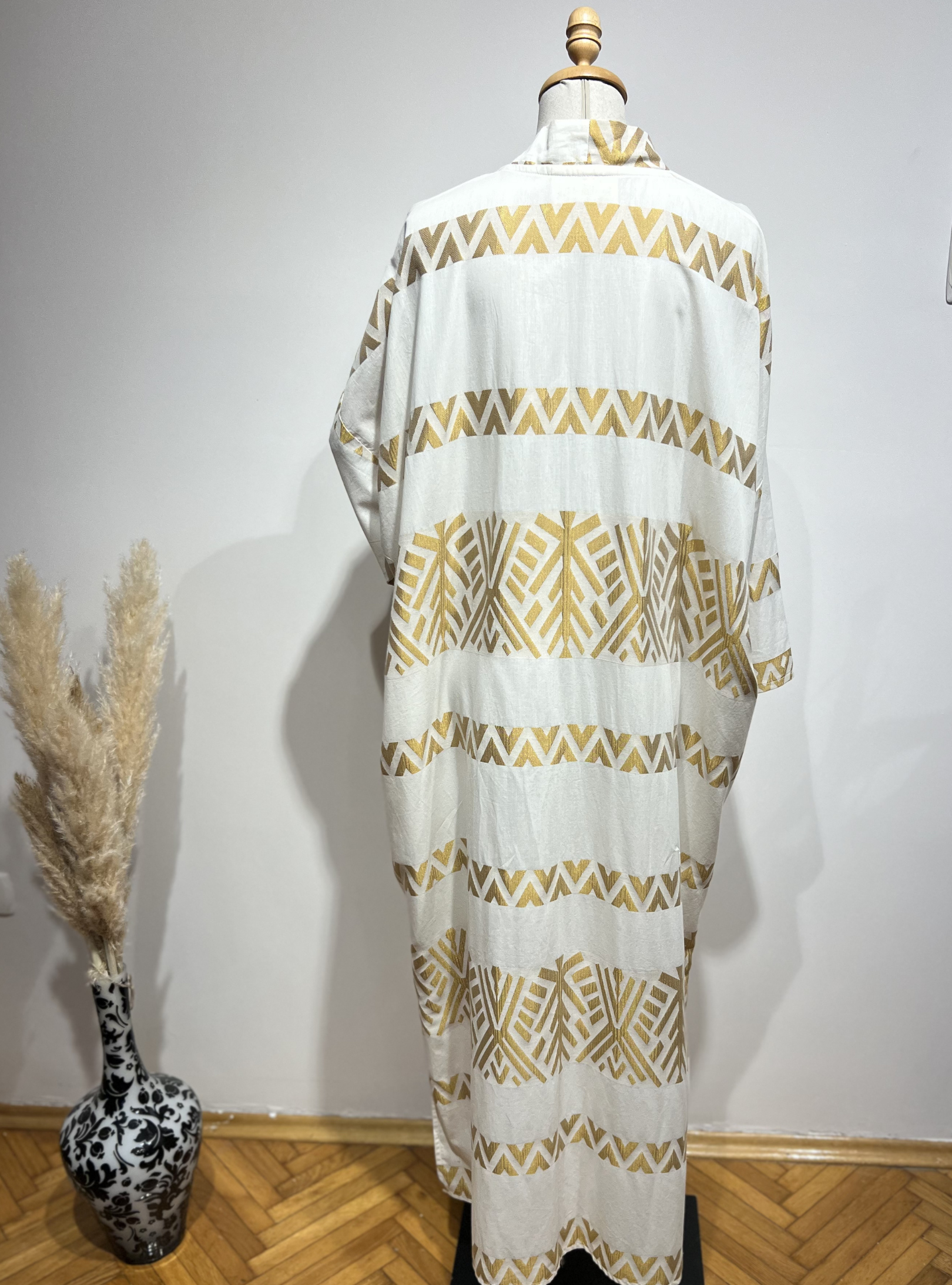 Gold  jaquarde Abaya