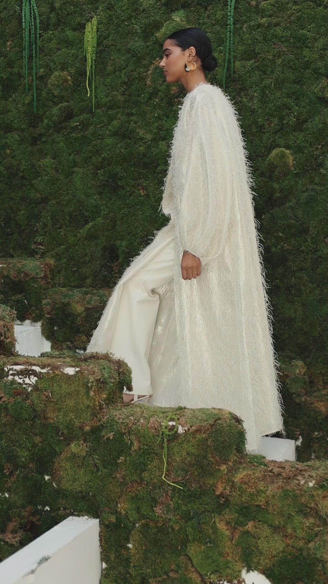 Off White Gold Feather Looks Kaftan Abaya