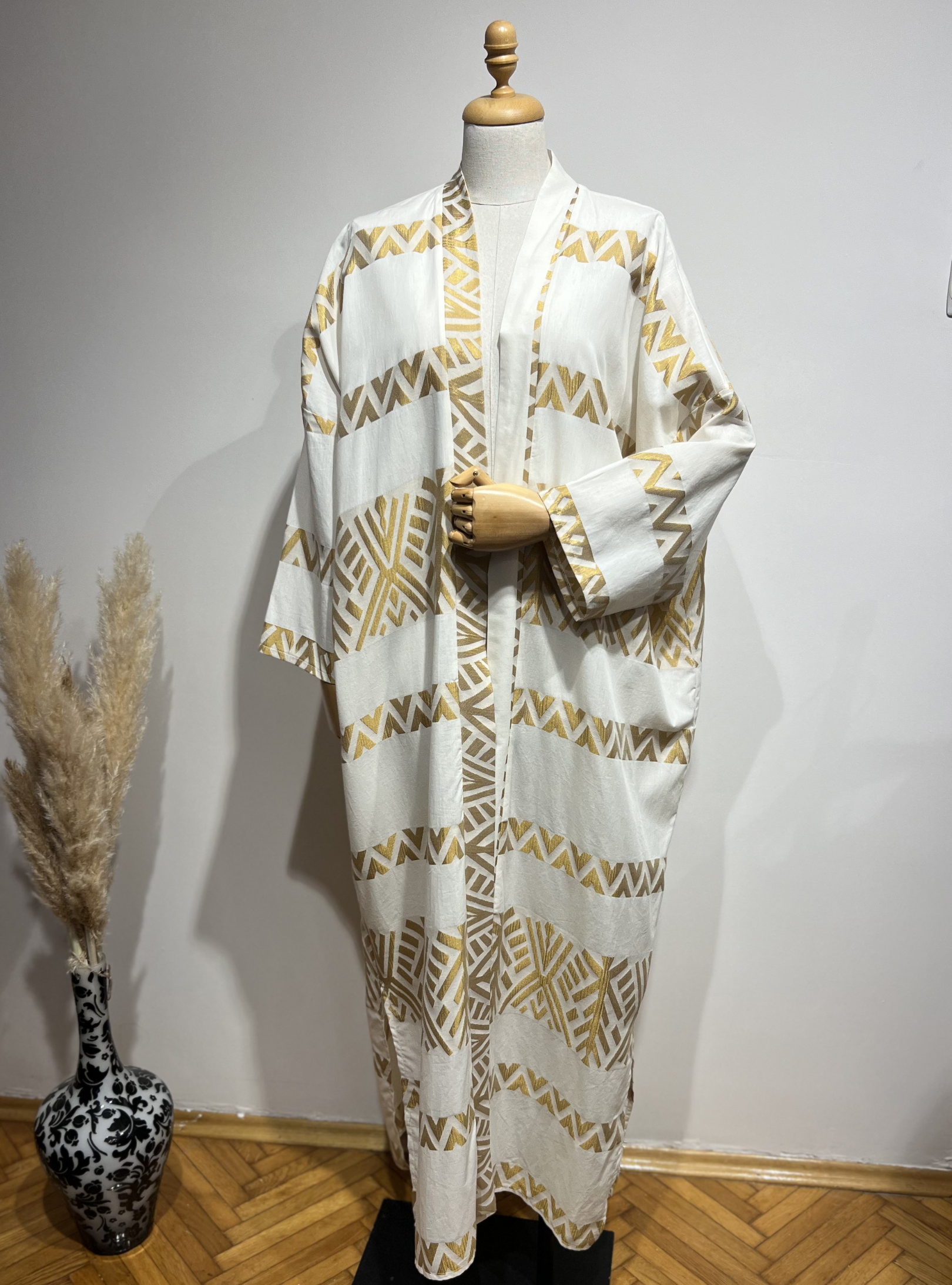 Gold  jaquarde Abaya