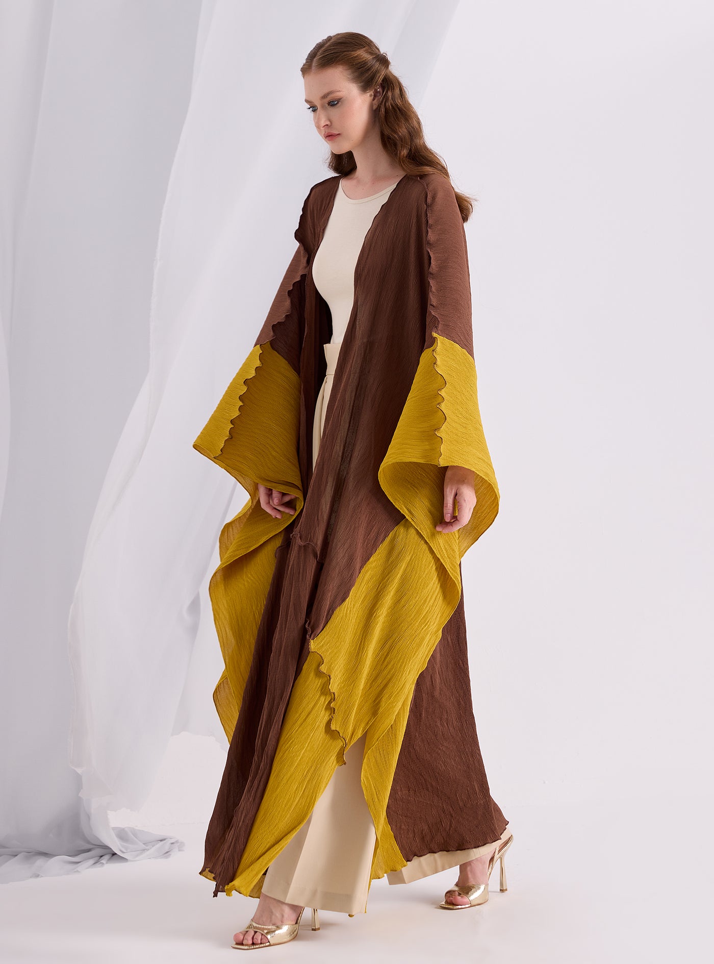 Mustard crinkle abaya