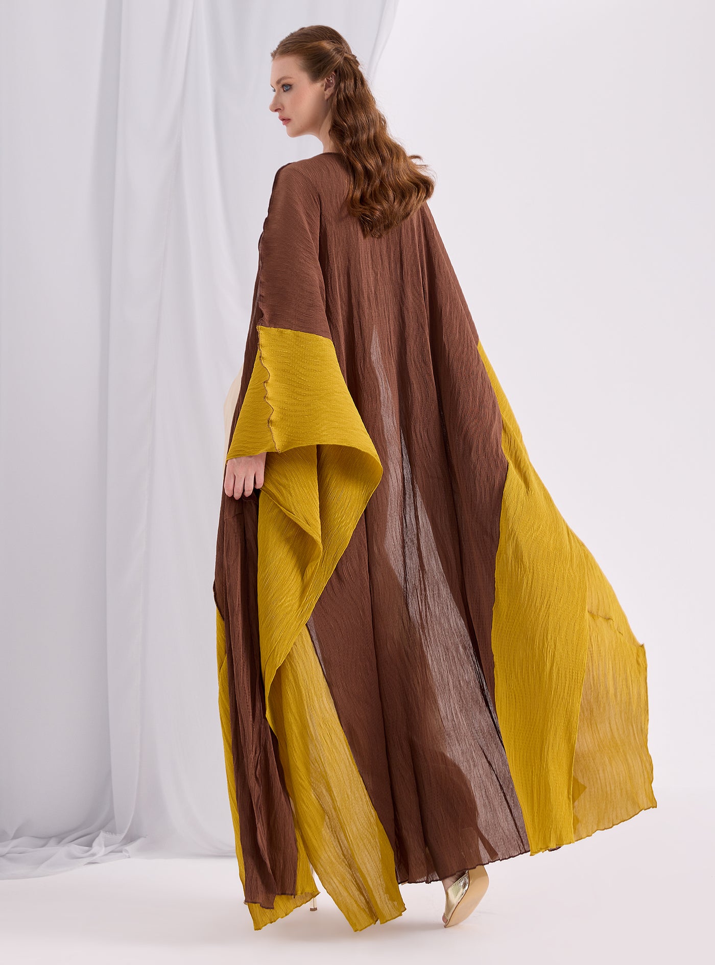 Mustard crinkle abaya